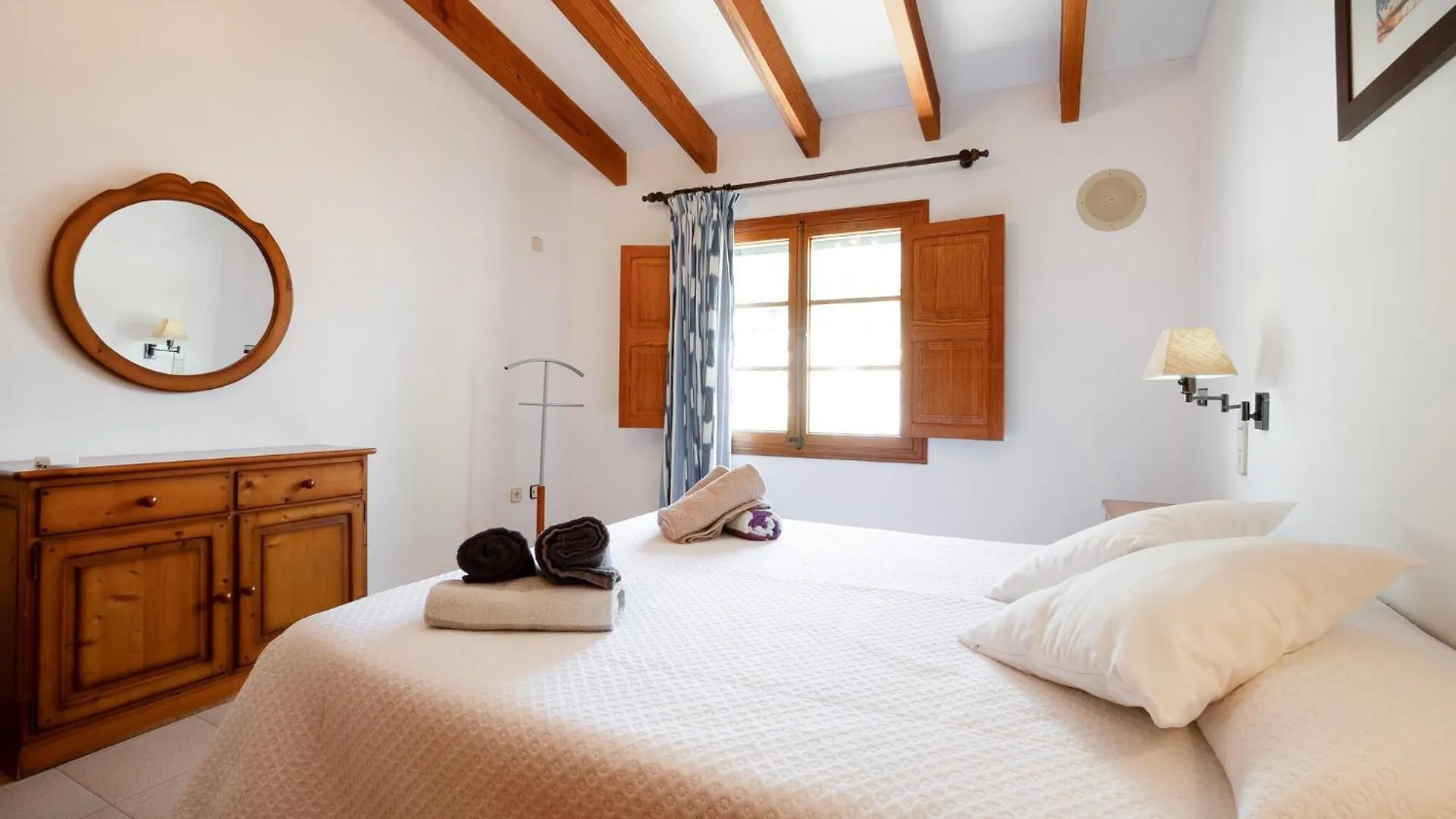 Amazing Home In Caimari With Wifi İspanya
